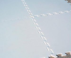 synthetic ice is Easy Installation