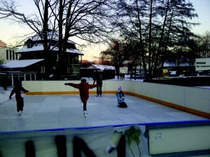 families skating events